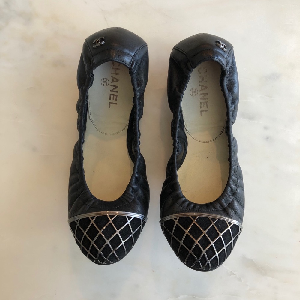 CHANEL ballerina flats 37.5  (US 7)  rare